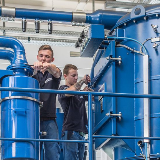 Zentrale Sauganlage - KNOLL Maschinenbau GmbH